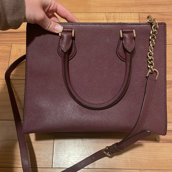 Michael kors purse and keychain - Picture 3 of 5